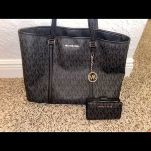 Michael Kota Purse or Computer Bag with wallet